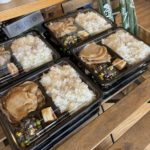 生姜焼きで笑顔いっぱい♪月曜日の子ども食堂